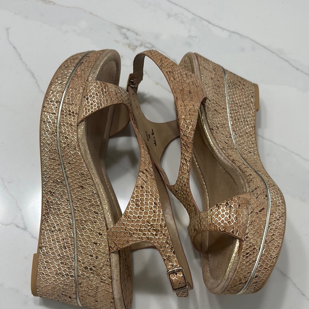 Donald J. Pliner Tan Wedge Shoes - Picture 9 of 17